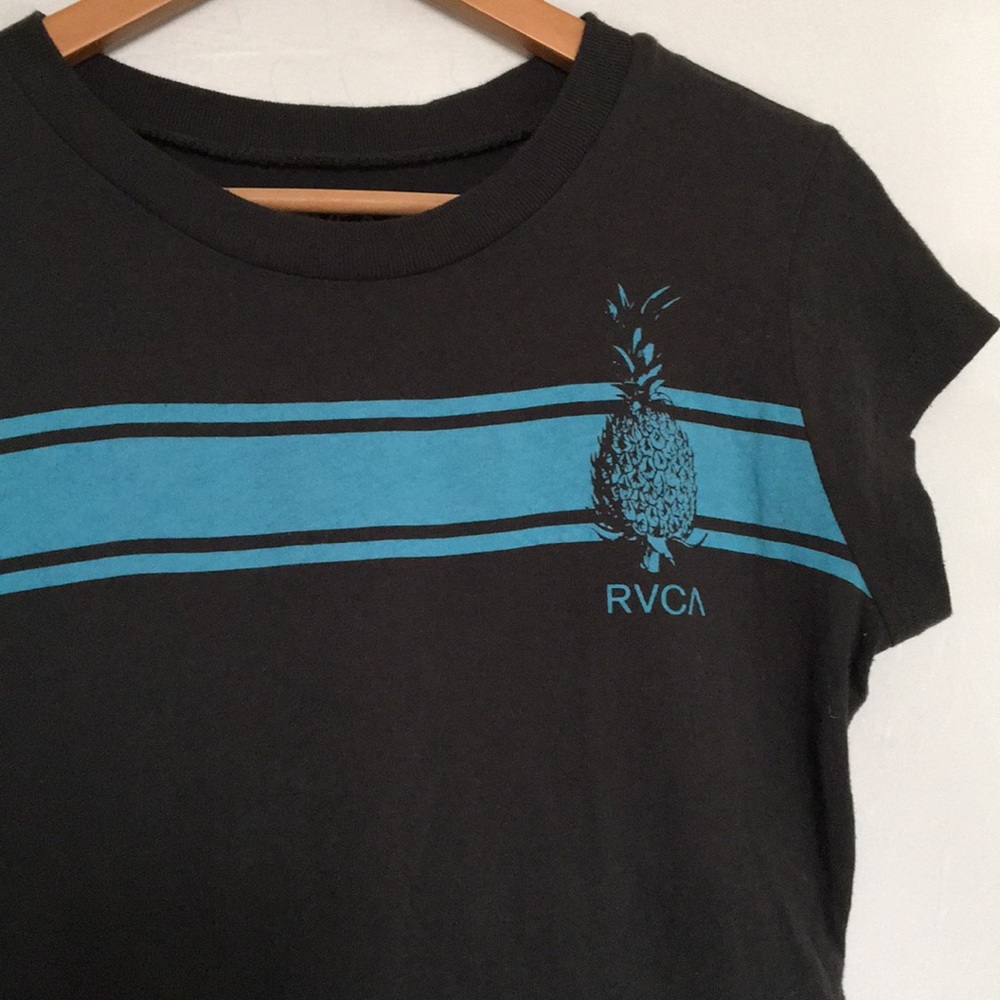PacSun, RVCA T - Picture 3 of 3